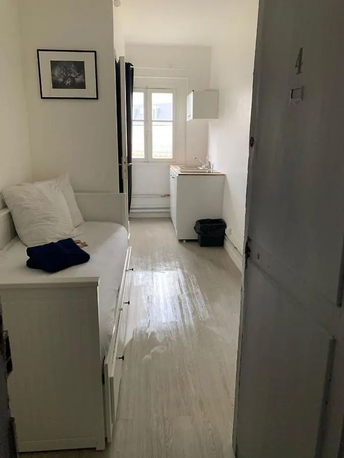 Guest Room Nearby Champs Elysees Paris 0*,