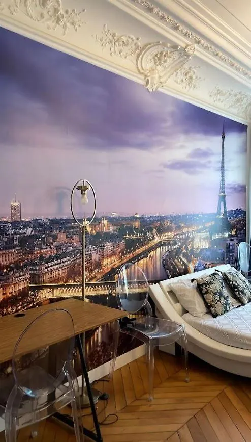 Guest Room Nearby Champs Elysees Paris 0*,  France