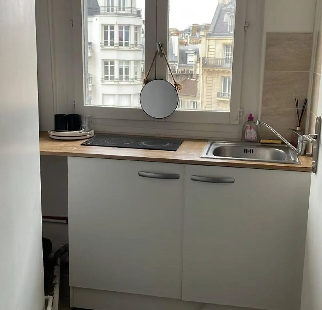 Apartment Guest Room Nearby Champs Elysees Paris